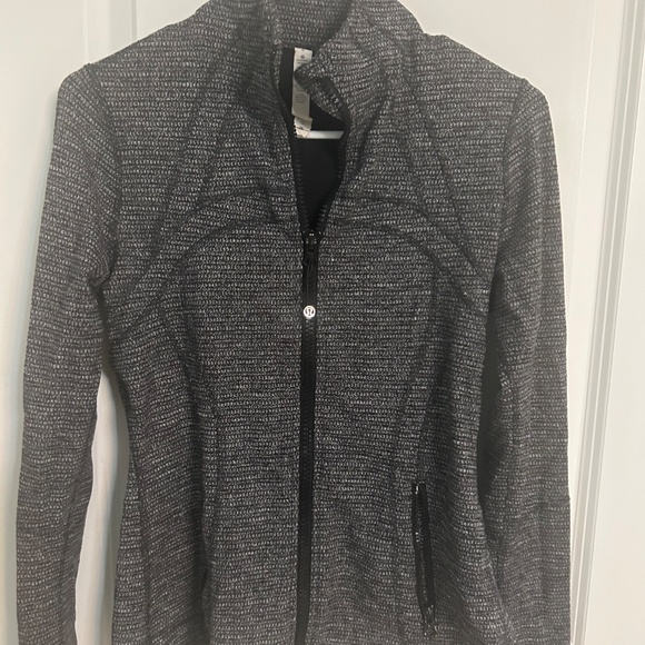 Lululemon Define Jacket - Picture 2 of 5
